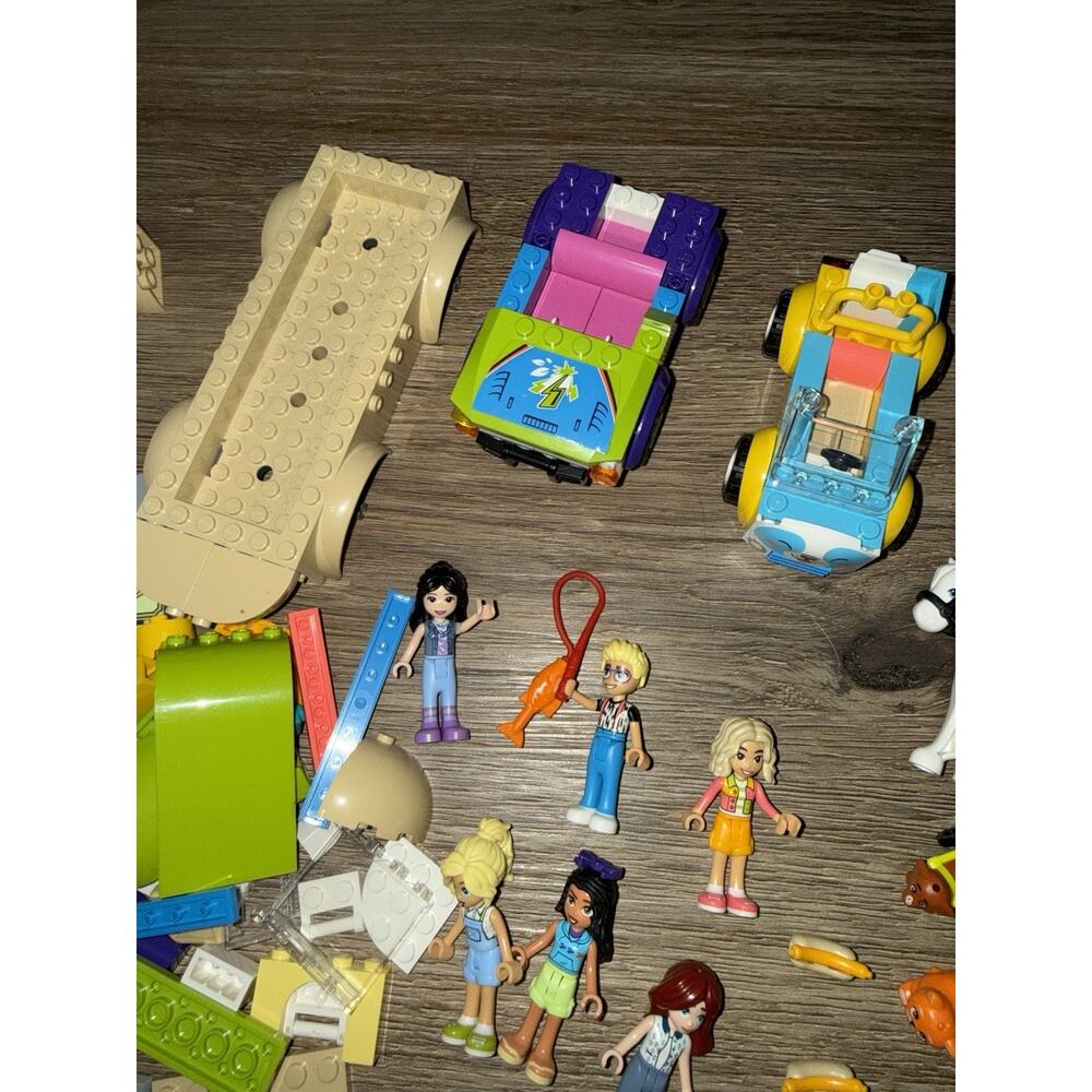 LEGO FRIENDS Random PCS 200+ 8 minifigs 7 pets RANDOM - Picture 5 of 6
